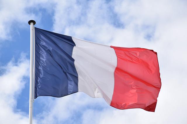 drapeau bleu blanc rouge